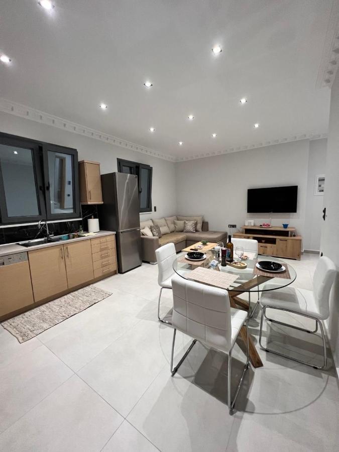 Kontis' Furnished Apartment Loutraki  Exterior photo